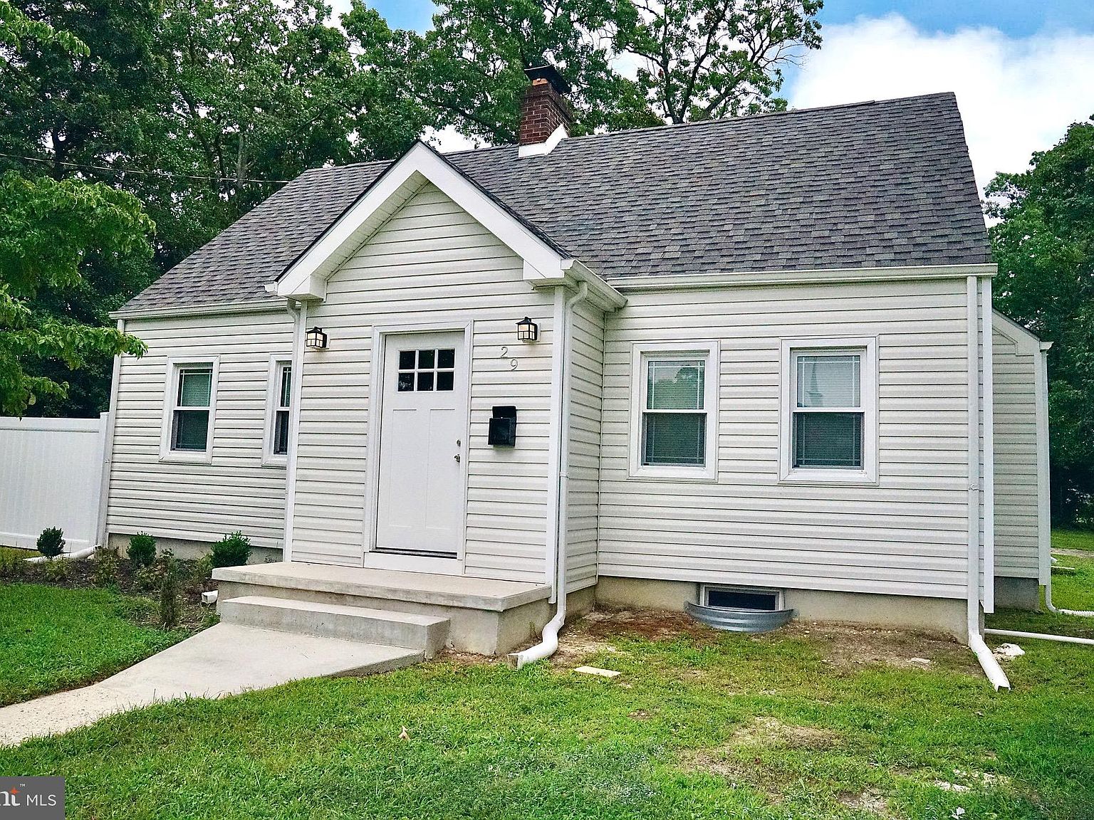 Completed exterior of 29 Hemlock Ave in Laurel Springs.